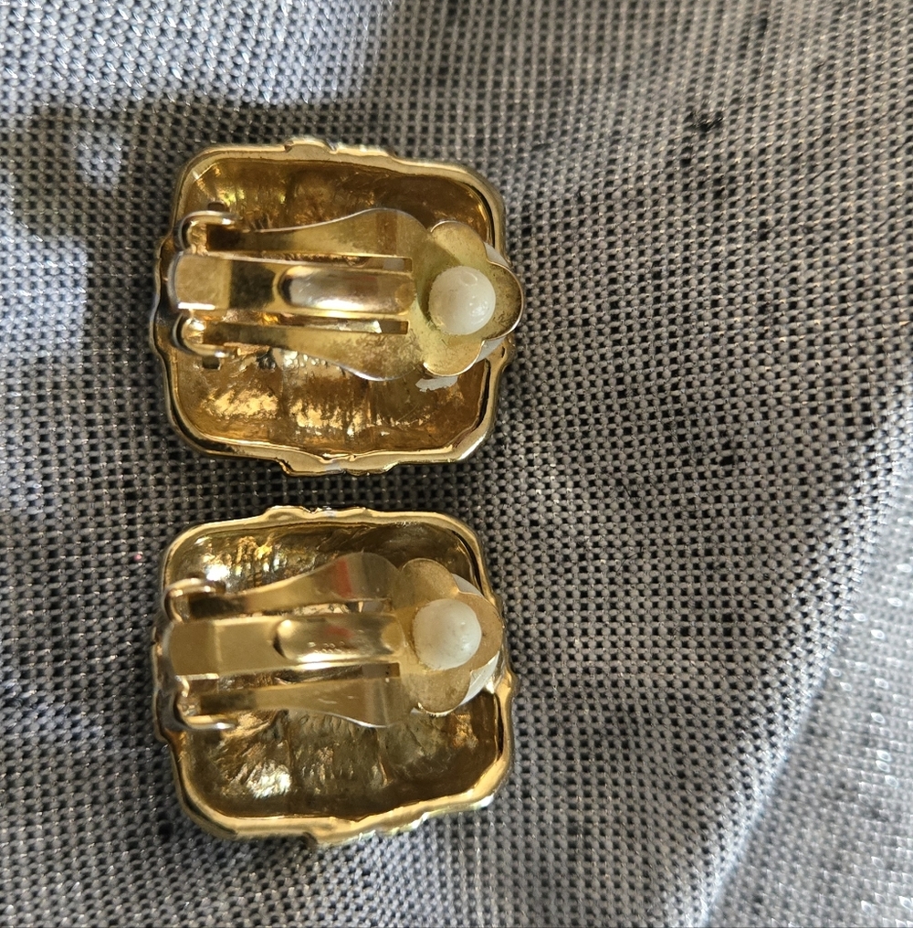 Two-Tone Clip Earrings Silver Tone Gold Tone Crystal 90's Designer Inspired - Picture 4 of 4
